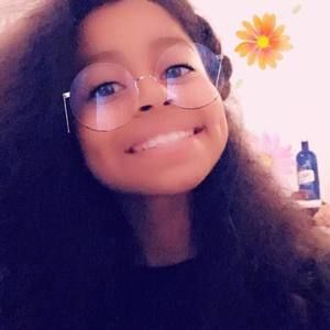 Meet your Posher, Angie